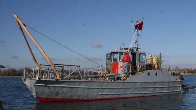 45' Bow Buoy Tender 1